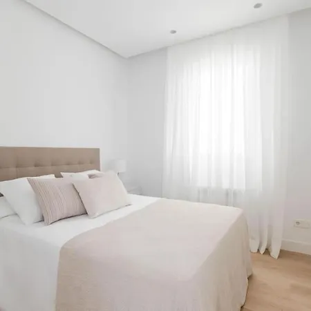 Heima Chic Retiro Park Apartment Madrid Exterior photo
